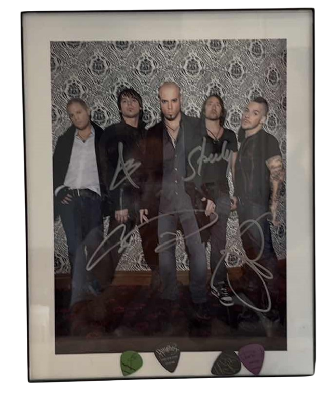 Photo 1 of AUTOGRAPHED DAUGHTRY ROCK BAND FRAMED PHOTO 14” X 12” AND GUITAR PIX'S 