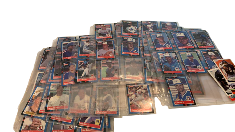 Photo 1 of 1998 MLB BASEBALL CARDS