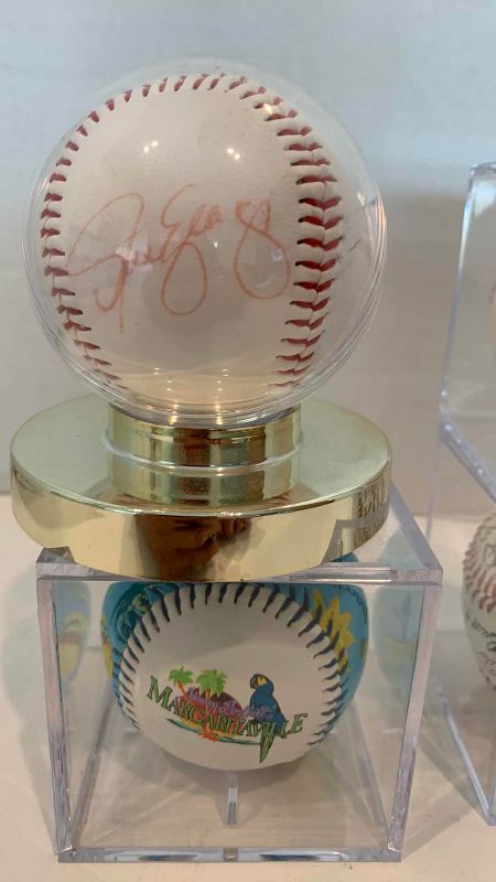 Photo 1 of 4-BASEBALLS 1 SIGNED