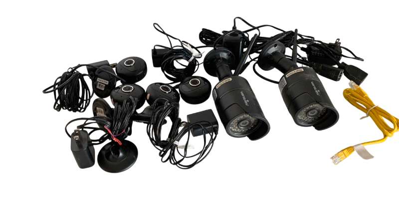 Photo 1 of 6-WAINSRITE 720 RESOLUTION SECURITY CAMERAS: 2-OUTDOOR AND 4 INDOOR