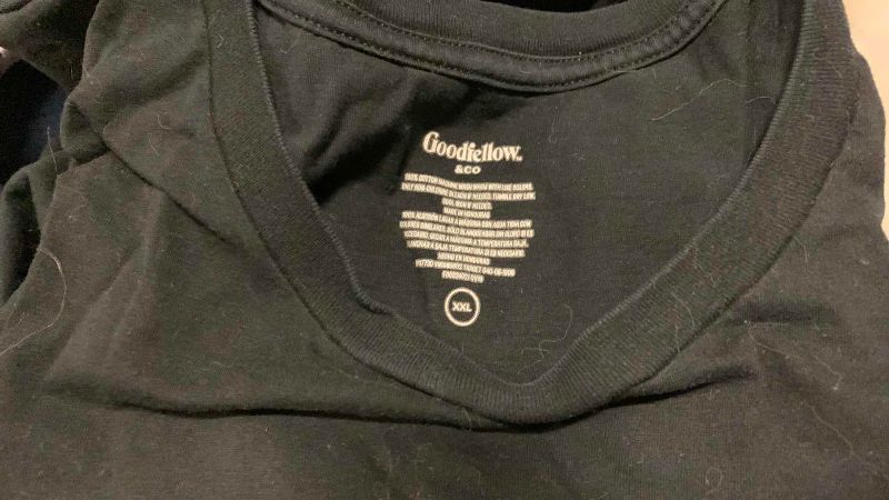 Photo 1 of CONTAINER OF MENS TSHIRTS AND SWEAT SHIRTS XXL