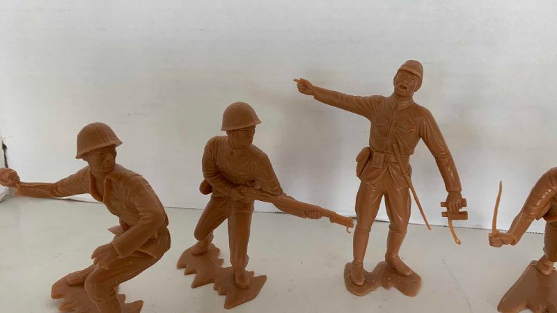 Photo 1 of 5-VINTAGE 1960’S LOUIS MARX WORLD WAR 2 JAPANESE SOLDIERS