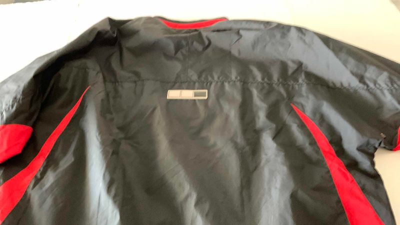 Photo 1 of NHL HOCKEY DETROIT RED WINGS WIND BREAKER XXL