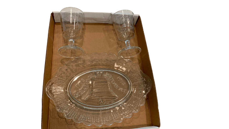 Photo 1 of UNITED STATES BICENTENNIAL CRYSTALWARE