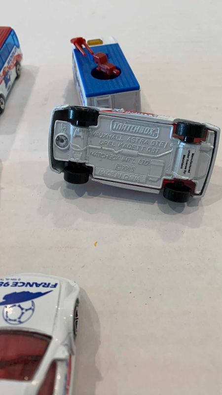 Photo 1 of 1998 MATCHBOX WORLD CUP CAR SET