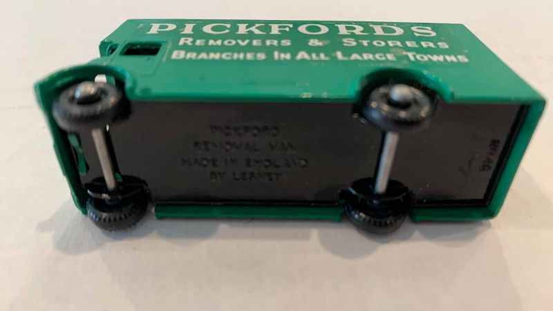 Photo 1 of MATCHBOX NO 46 PICKFORD REMOVAL VAN
