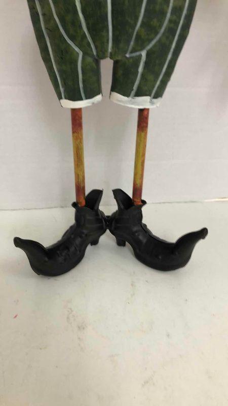 Photo 1 of HALLOWEEN PUMPKIN SCARECROW FIGURE 25”