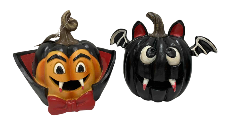 Photo 1 of HALLOWEEN LIGHT UP PUMPKIN / BAT DECOR 7” H 7” W