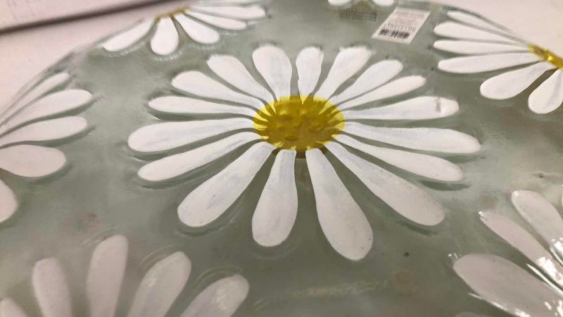 Photo 1 of GLASS FUSION SUNFLOWER PLATE 13”