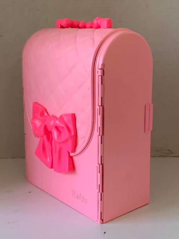 Photo 1 of BARBIE FOLDING VINTAGE HOUSE