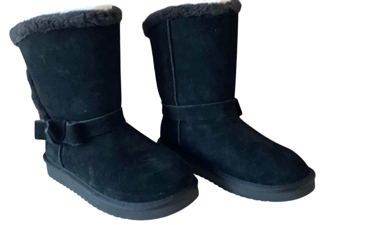 Photo 1 of KOOLABURRA BY UGG SIZE 7 BOOTS BLACK