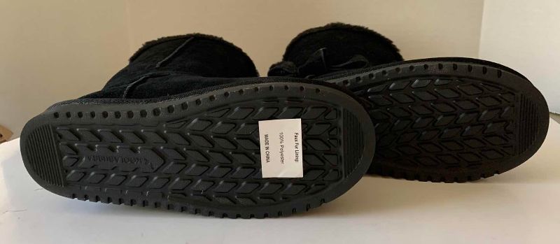 Photo 1 of KOOLABURRA BY UGG SIZE 7 BOOTS BLACK