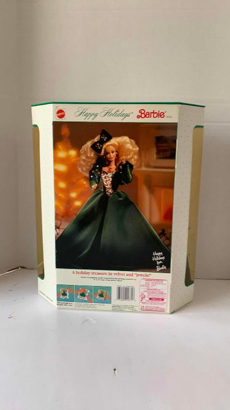 Photo 1 of BARBIE HAPPY HOLIDAYS SPECIAL EDITION