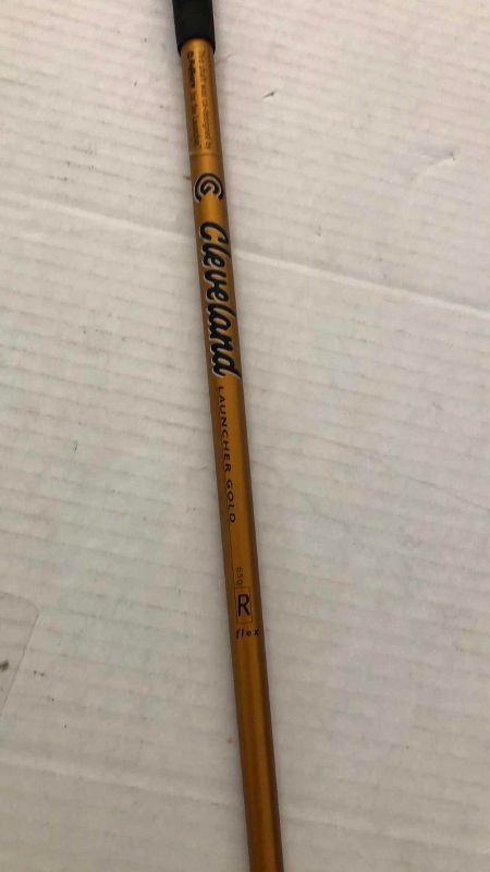 Photo 1 of CLEVELAND LAUNCHER 330 10.5 DEGREE TITANIUM DRIVER