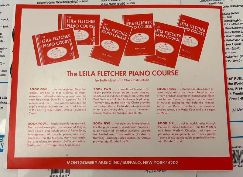 Photo 1 of GUITAR AND PIANO INSTRUCTIONAL MUSIC BOOKS
