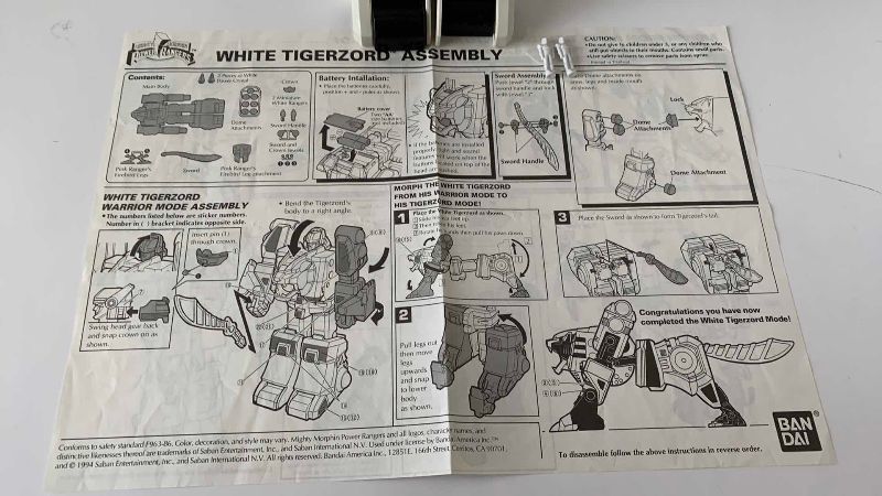 Photo 1 of 1994 WHITE TIGERZORD MIGHTY MORPHIN POWER RANGERS 