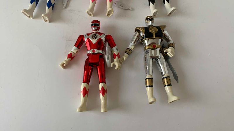 Photo 1 of 5 1/2” METALLIC MIGHTY MORPHIN POWER RANGERS ACTION FIGURES