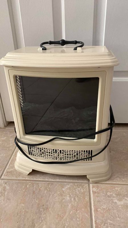 Photo 1 of TSI ELECTRIC FIREPLACE MIDEL DFS-7515-04