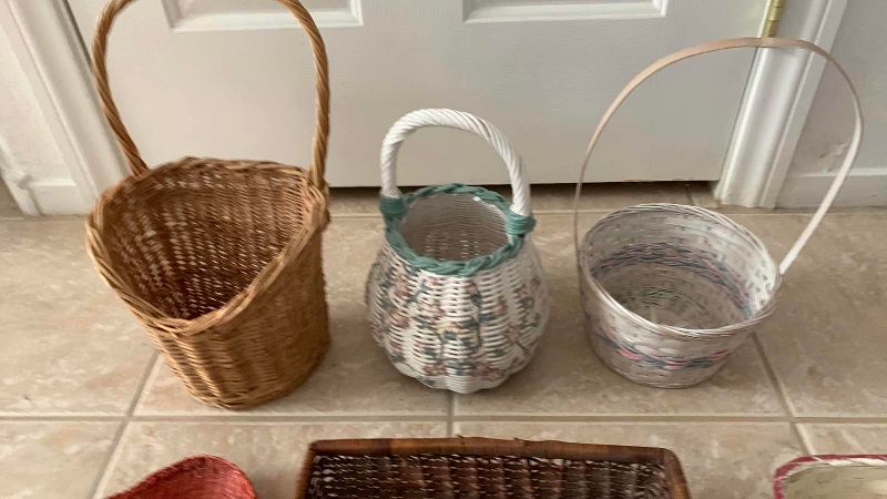 Photo 1 of 6-RATAAN BASKETS