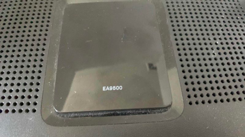 Photo 1 of LINKSYS EA9500 V1.1 MAX STREAM TRI-BAND ROUTER