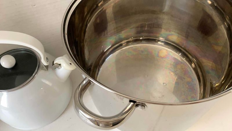 Photo 1 of ECOLUTION 16 QUART STOCK POT AND METAL TEA POT