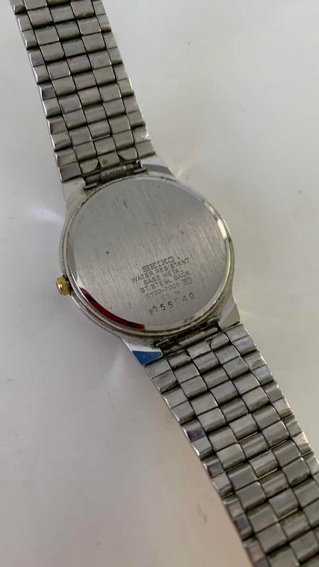Photo 1 of VINTAGE MENS SEIKO CARAVELL QUARTZ 2 TONE STEEL BRACELET DRESS WATCH