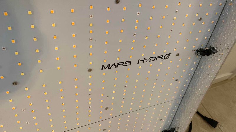 Photo 1 of MARS HYDRO PLANT GROWING LIGHT MODEL TS-3000