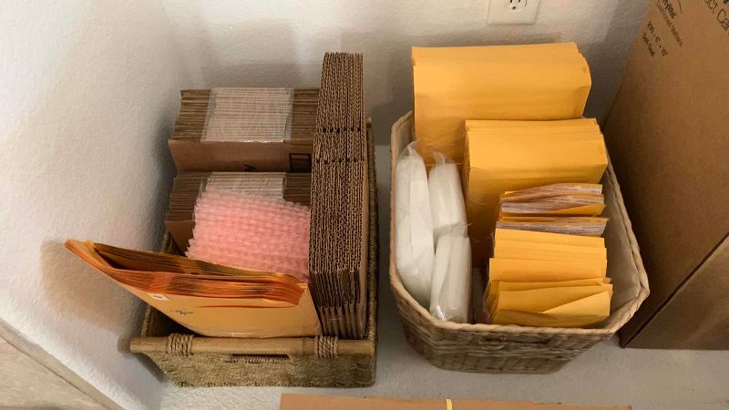 Photo 1 of PACKAGING AND SHIPPING MATERIALS