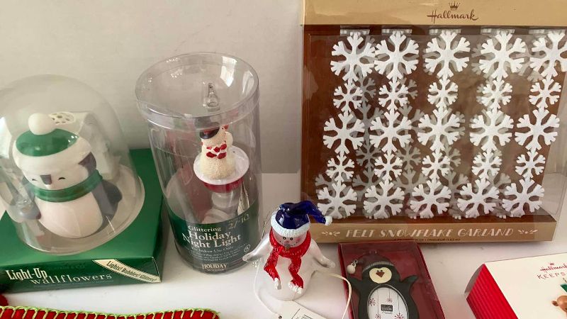 Photo 1 of CHRISTMAS DECORATIONS