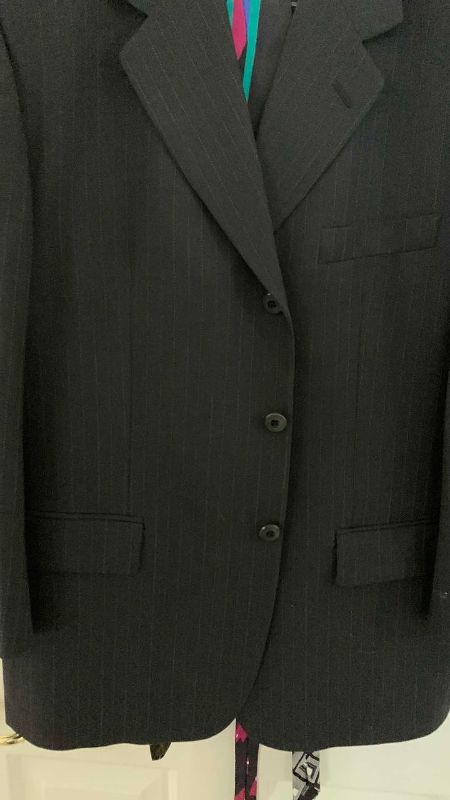 Photo 1 of MENS RENZO TONELLO WOOL SUIT MADE IN ITALY SIZE 50 XL AND TIES