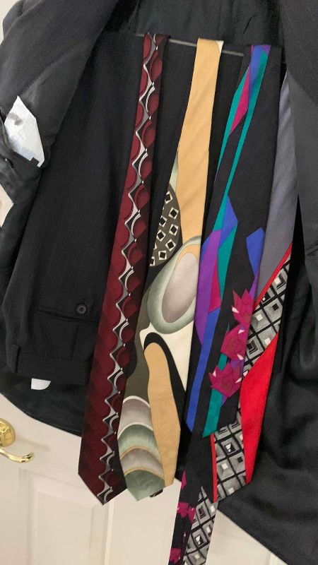 Photo 1 of MENS RENZO TONELLO WOOL SUIT MADE IN ITALY SIZE 50 XL AND TIES