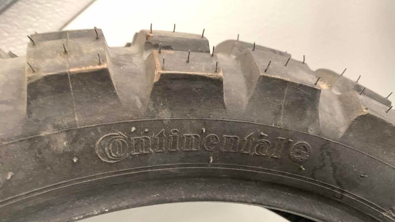 Photo 1 of CONTINENTAL MOTORCYCLE TIRE 150/70 B 17 M/C 69 0 