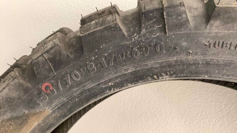 Photo 1 of CONTINENTAL MOTORCYCLE TIRE 150/70 B 17 M/C 69 0 