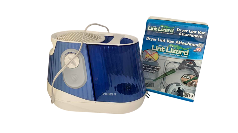Photo 1 of VICKS HUMIDIFIER AND A LINT LIZARD