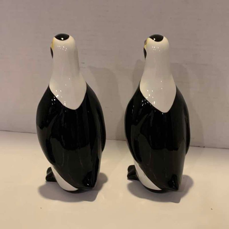 Photo 1 of DECORATIVE PENGUINS 9”H 4”W
