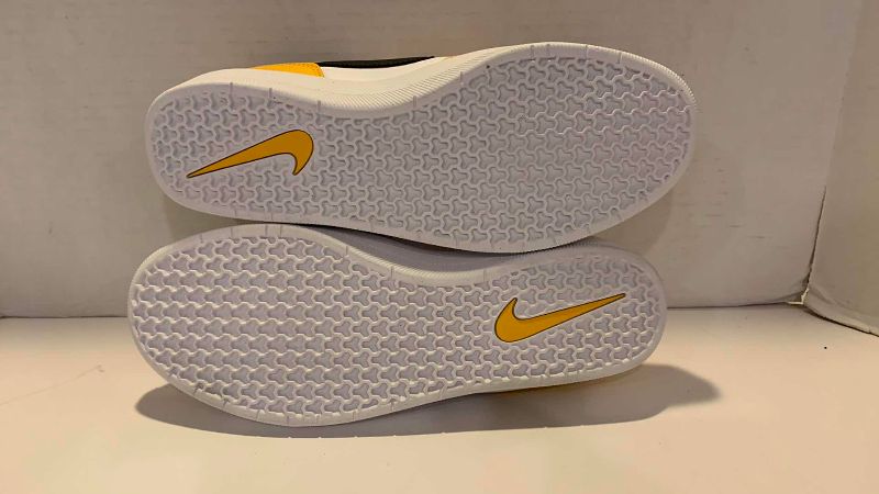 Photo 1 of MENS NIKE SB FORCE 58 PRM L SIZE 10