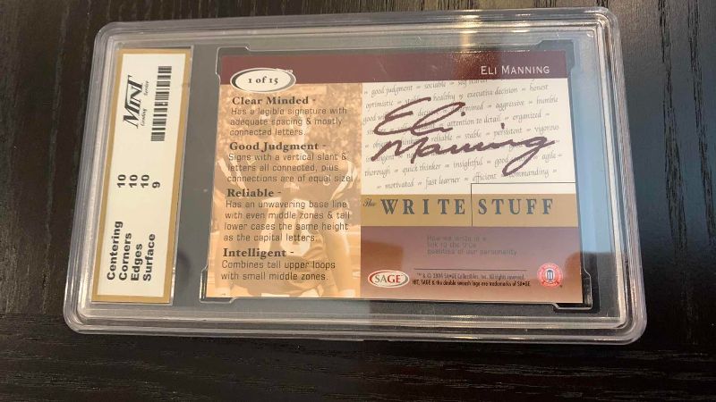 Photo 1 of 2004 HIT ELI MANNING AUTOGRAPHED GRADED GEM MINT 10 CARD