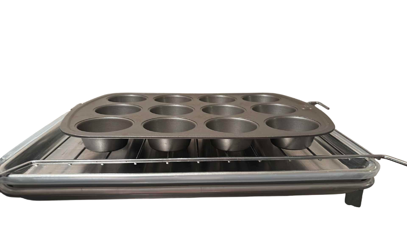 Photo 1 of BAKING PANS 12” X 18”