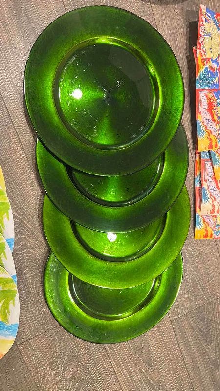 Photo 1 of PLATE SETTINGS SET