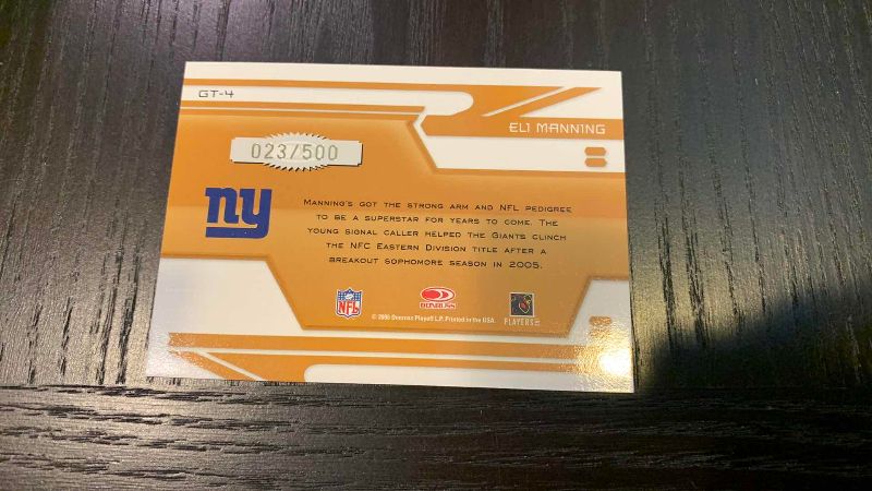 Photo 1 of 2006 DONRUSS ELI MANNING NFL FOOTBALL CARD 23/500