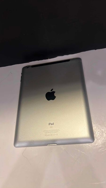 Photo 1 of APPLE IPAD 3RD GEN 64GB POWERS UP