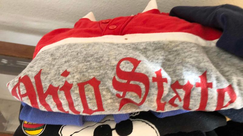 Photo 1 of ASSORTED SWEATERS AND SWEATSHIRTS SIZ M-XL