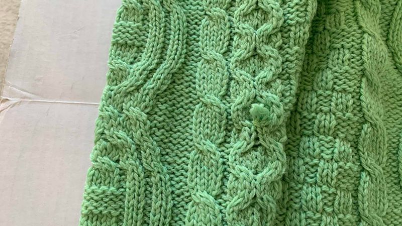 Photo 1 of ARANCRAFTE MADE IN IRELAND 100% MERINO WOOL SWEATER SIZE M