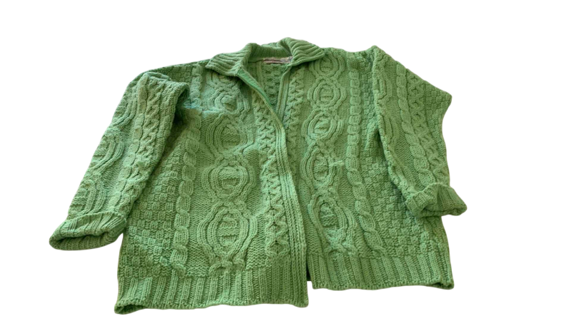 Photo 1 of ARANCRAFTE MADE IN IRELAND 100% MERINO WOOL SWEATER SIZE M