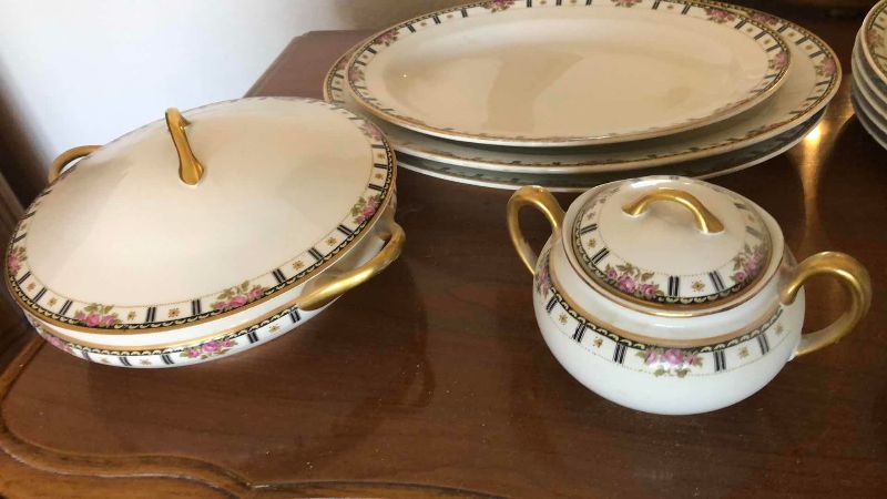 Photo 1 of 12 PIECES OF VINTAGE CLEVELAND CHINA
