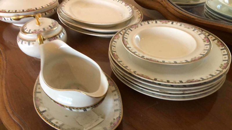 Photo 1 of 12 PIECES OF VINTAGE CLEVELAND CHINA