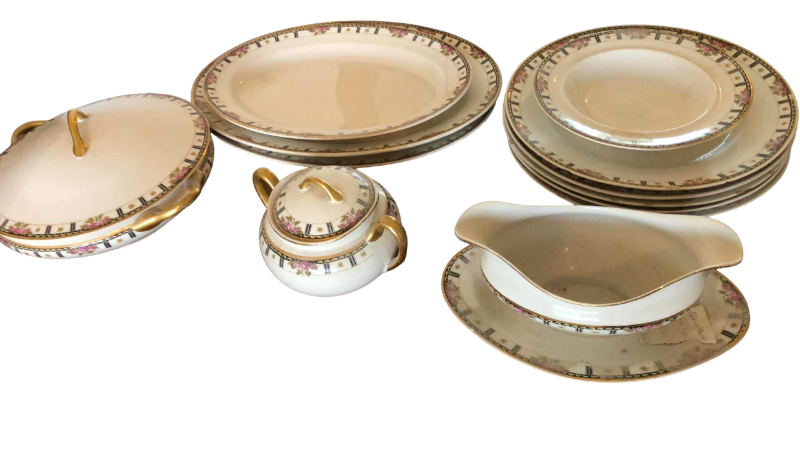 Photo 1 of 12 PIECES OF VINTAGE CLEVELAND CHINA