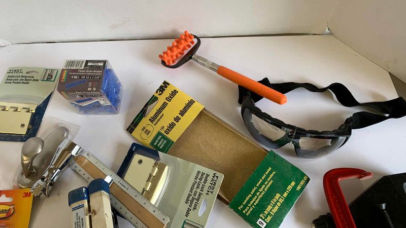 Photo 1 of GARAGE AND HOUSEHOLD ITEMS