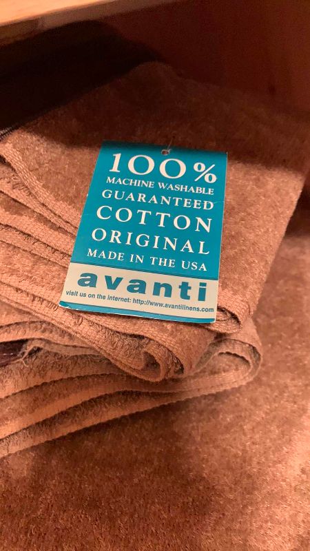 Photo 1 of AVANTI BATH TOWELS SET