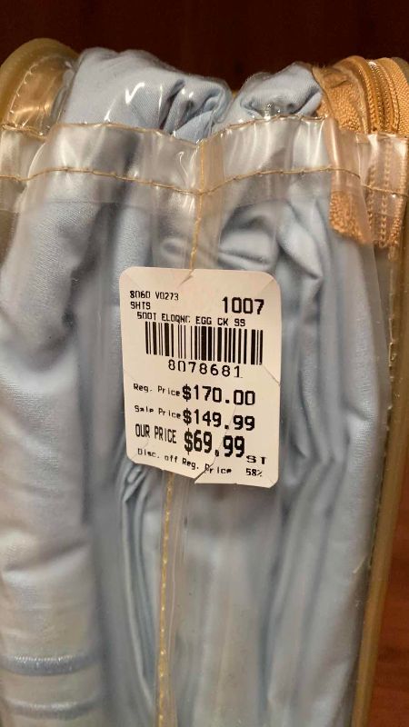 Photo 1 of CAL KING PERCALE WEAVE 500 THREAD COUNT SHEET SET